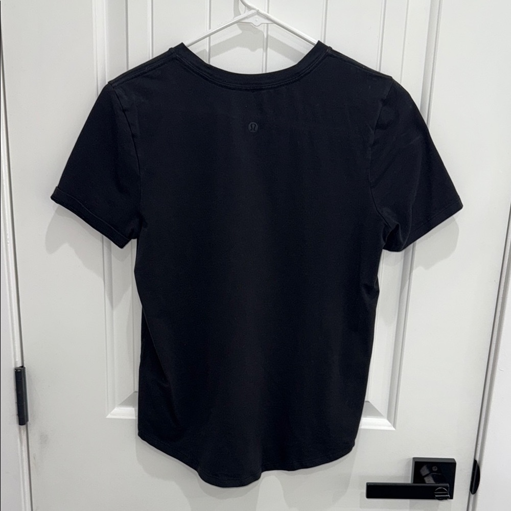 Lululemon Black T-Shirt